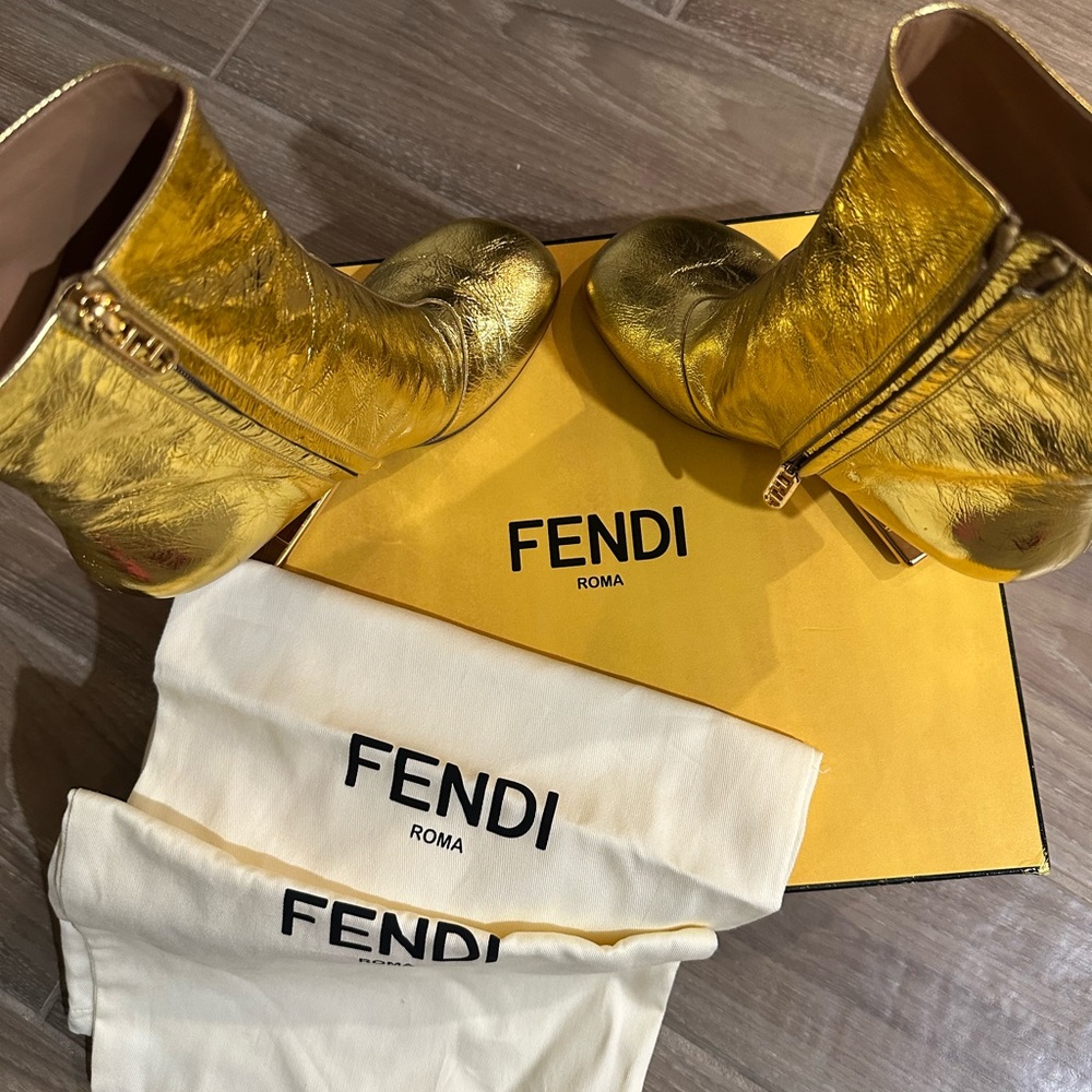 FENDI~~100% Authentic 
Metallic Lambskin F-Heel Ankle Booties
